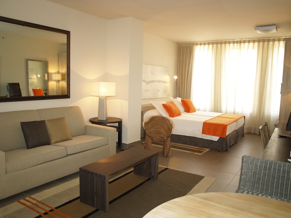 Eco Alcalá Suites 6