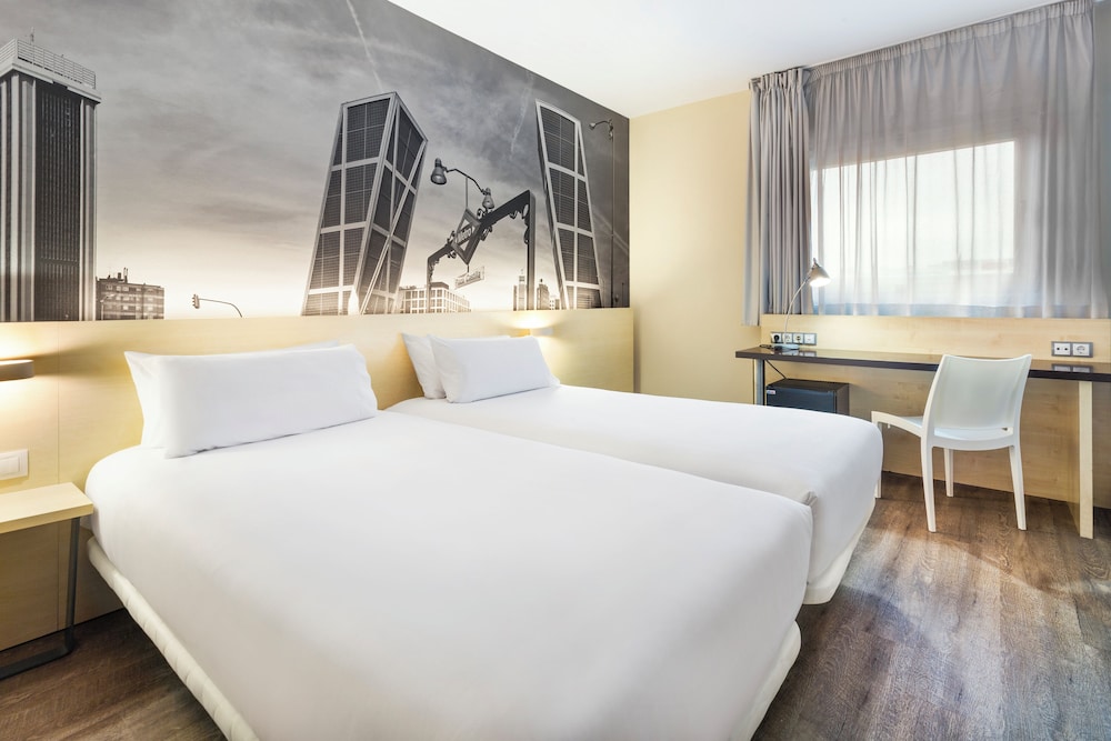 B&B HOTEL Madrid Aeropuerto T1-T2-T3 7