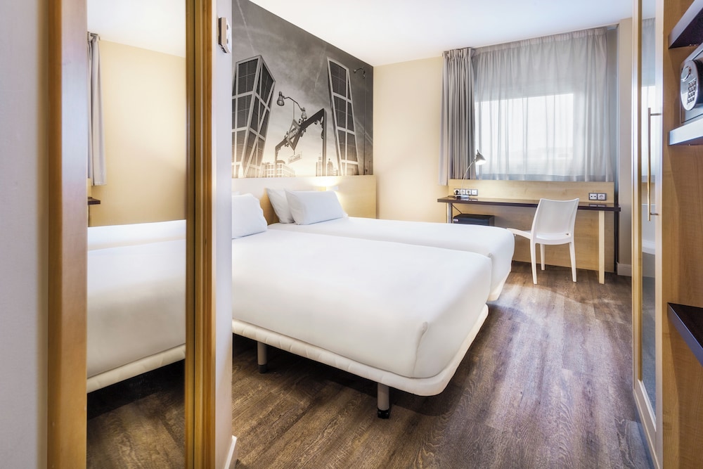B&B HOTEL Madrid Aeropuerto T1-T2-T3 6