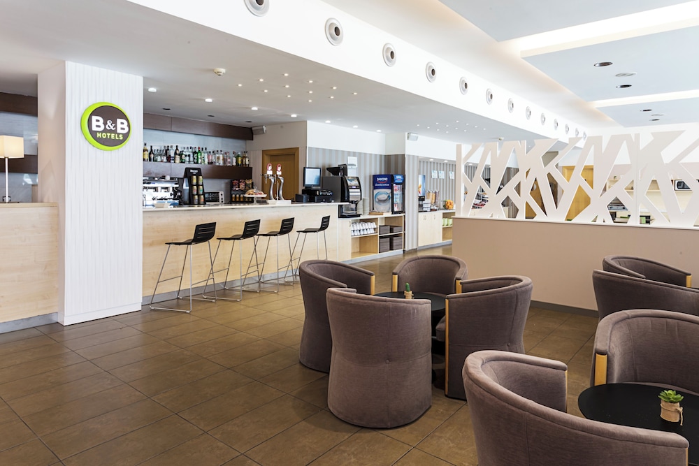 B&B HOTEL Madrid Aeropuerto T1-T2-T3 5