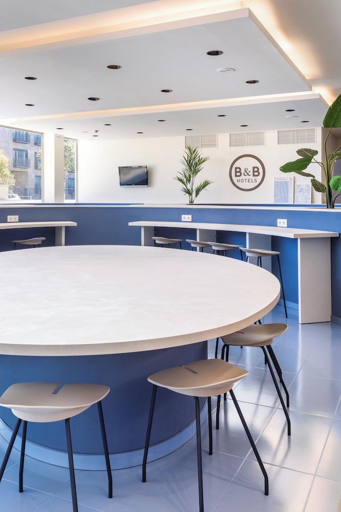 B&B HOTEL Madrid Aeropuerto T1-T2-T3 20