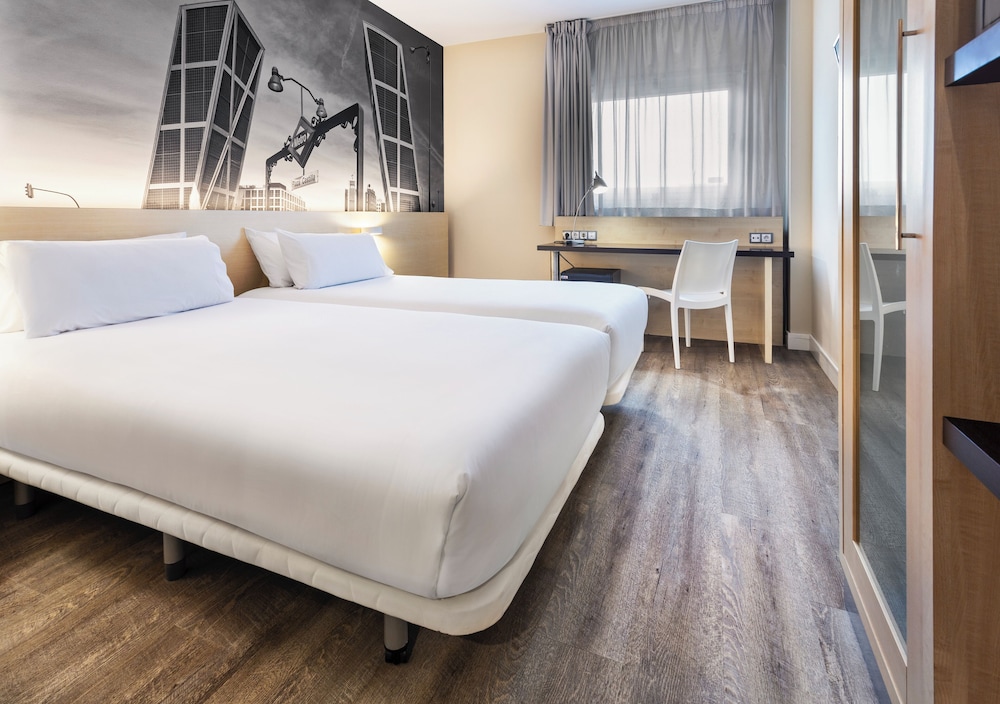 B&B HOTEL Madrid Aeropuerto T1-T2-T3 8