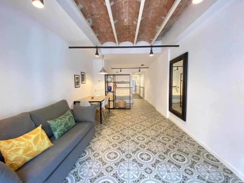 Liceu Apartments by Gaiarooms 21