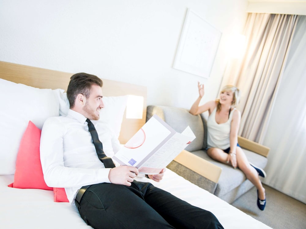 ibis Styles Barcelona SJ Despi 13