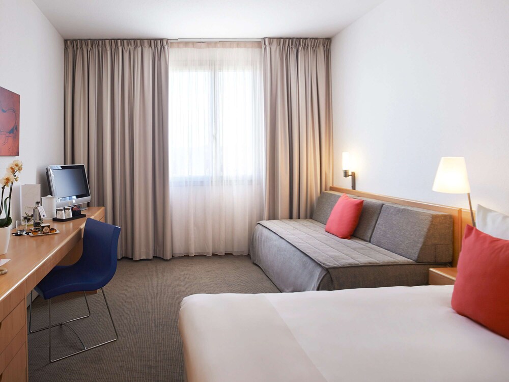 ibis Styles Barcelona SJ Despi 18