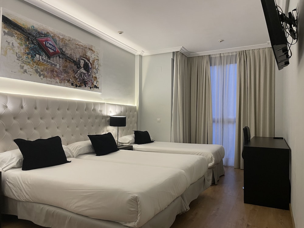 Hotel Suites Feria 5