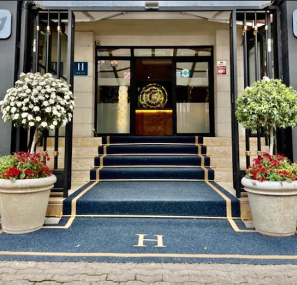 Hotel Suites Feria 2