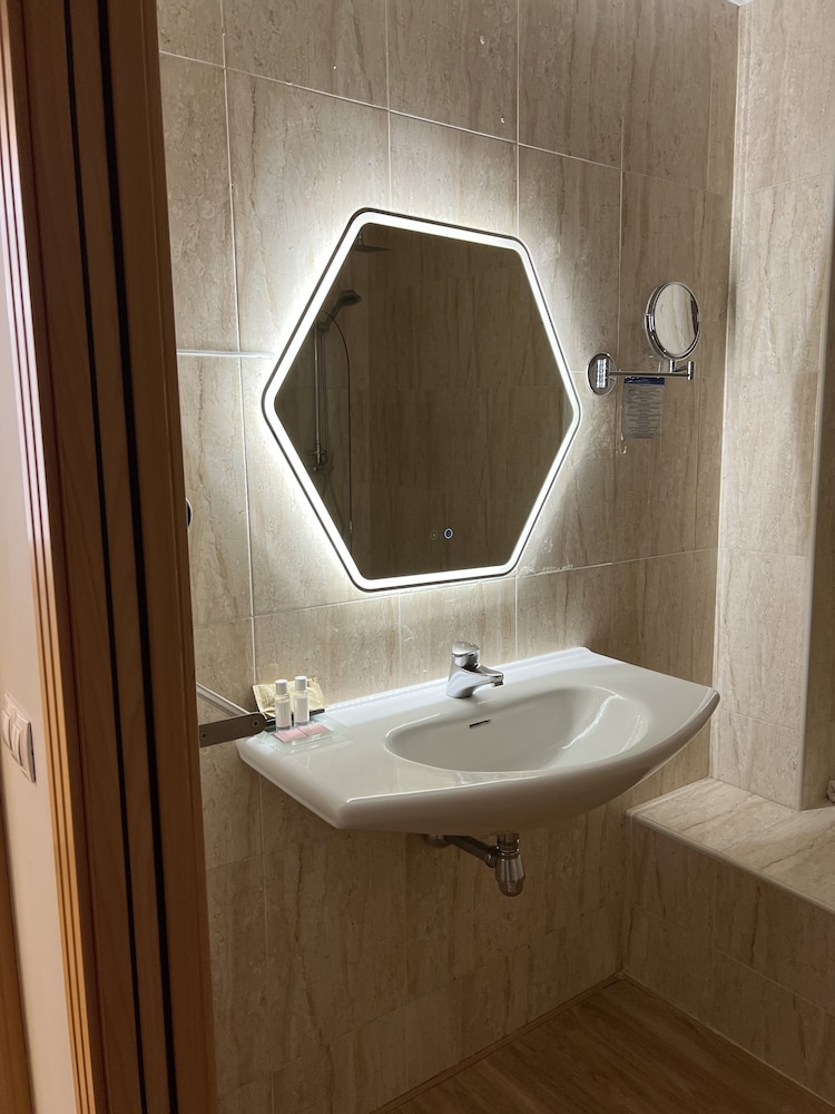 Hotel Suites Feria 23