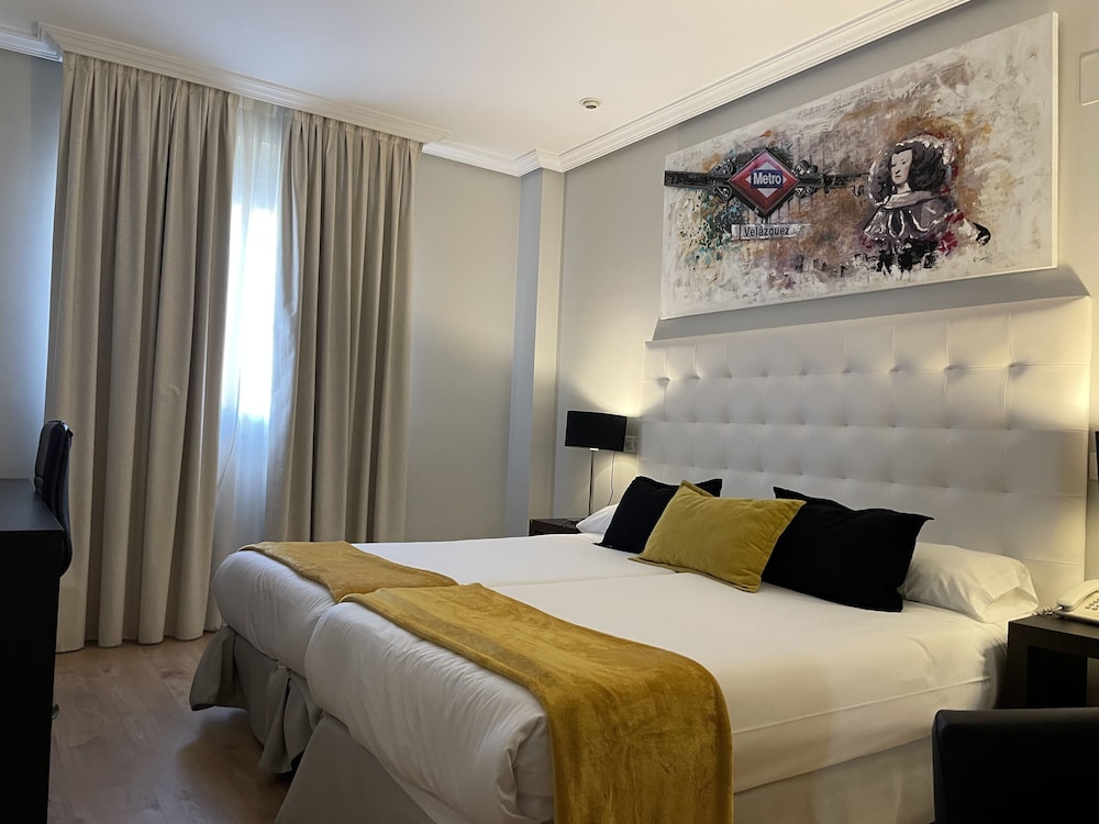 Hotel Suites Feria 1