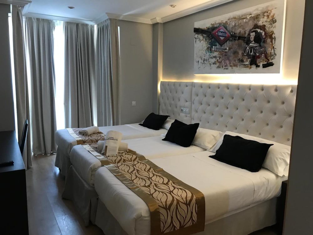 Hotel Suites Feria 15