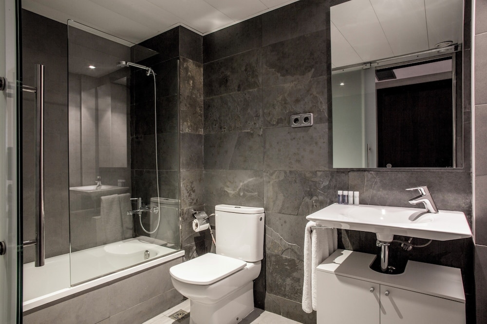 Aparthotel Aramunt 24