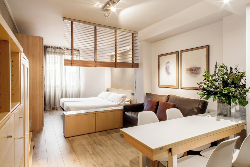 Aparthotel Aramunt 9