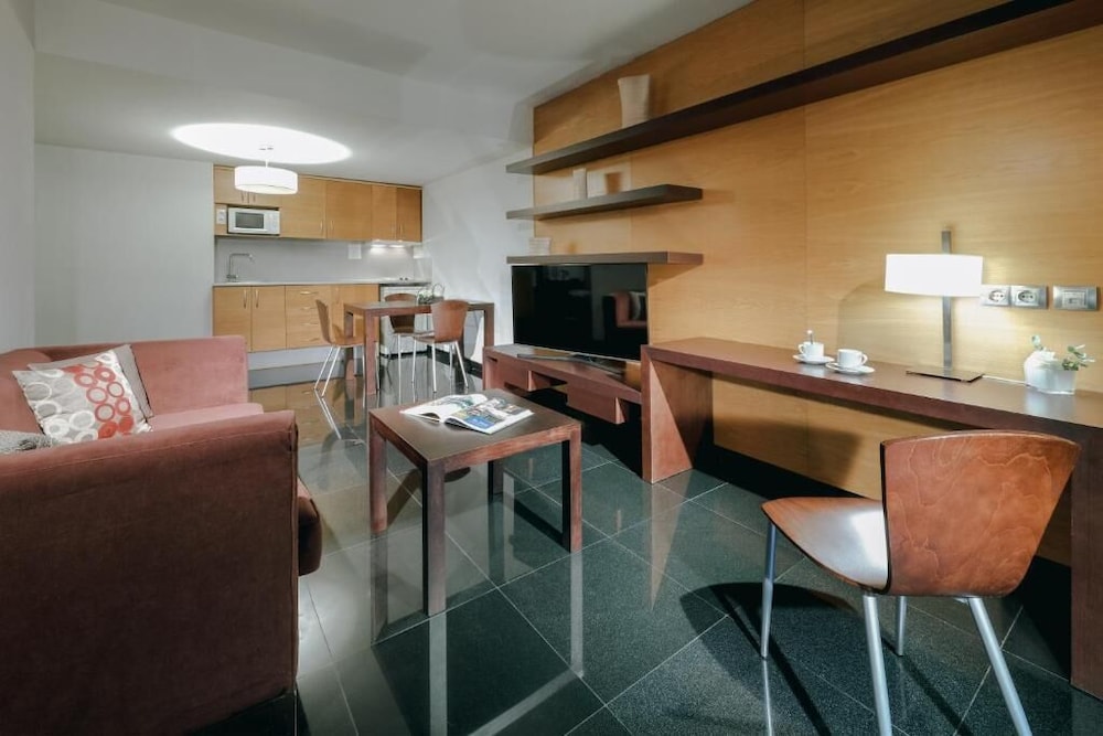 Apartamentos Hesperia Barcelona Fira 24
