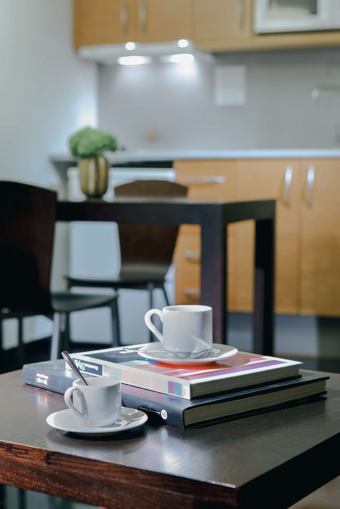 Apartamentos Hesperia Barcelona Fira 18