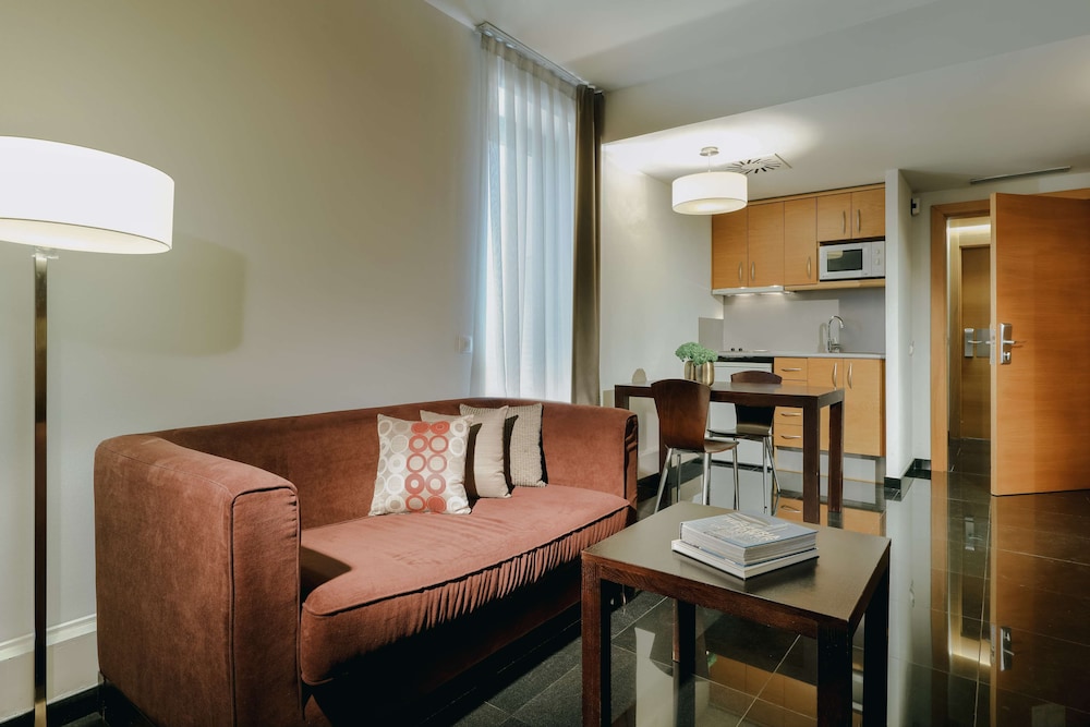 Apartamentos Hesperia Barcelona Fira 15