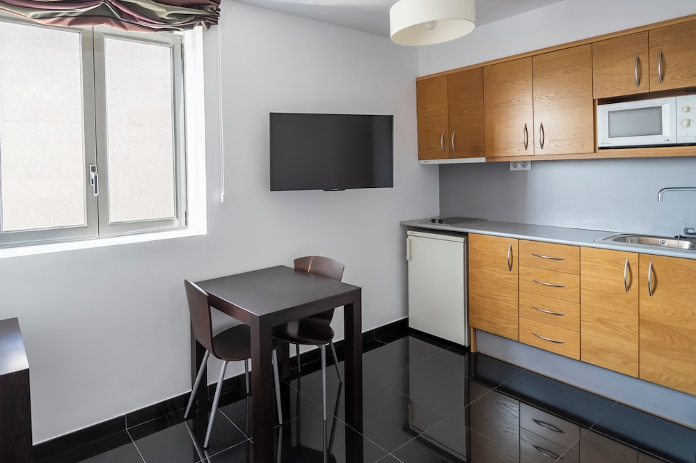 Apartamentos Hesperia Barcelona Fira 23