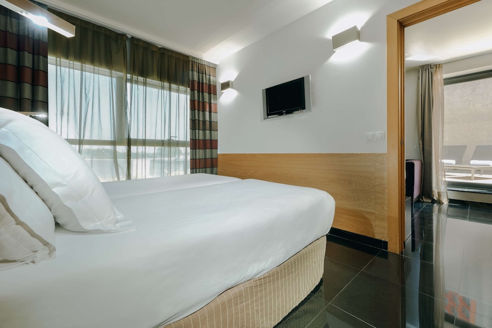 Apartamentos Hesperia Barcelona Fira 16