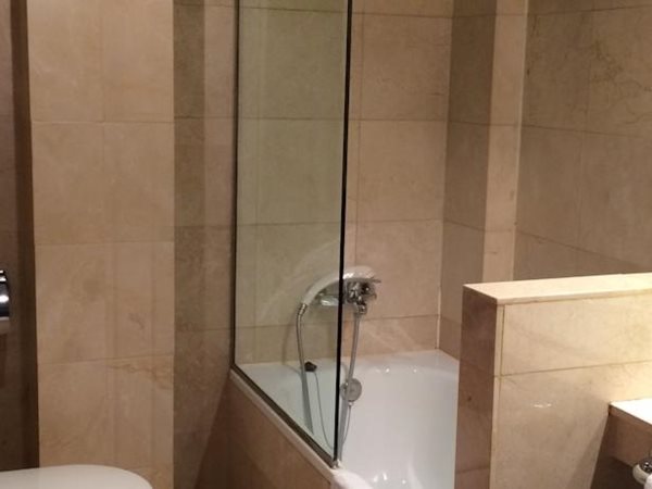Hotel Calasanz 7