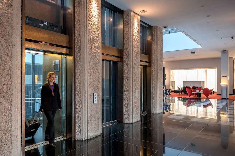 Hilton Madrid Airport 2