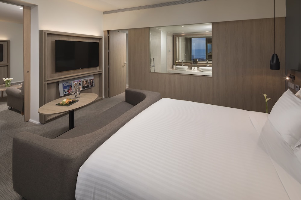 Meliá Barcelona Sky 11