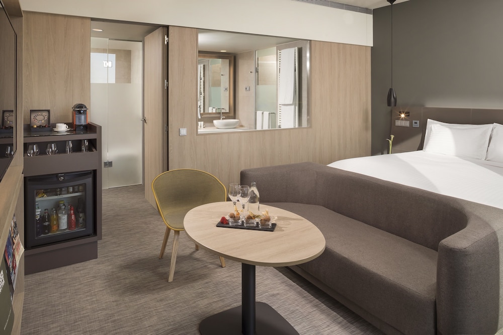 Meliá Barcelona Sky 13