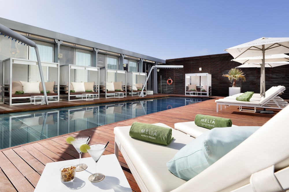 Meliá Barcelona Sky 1