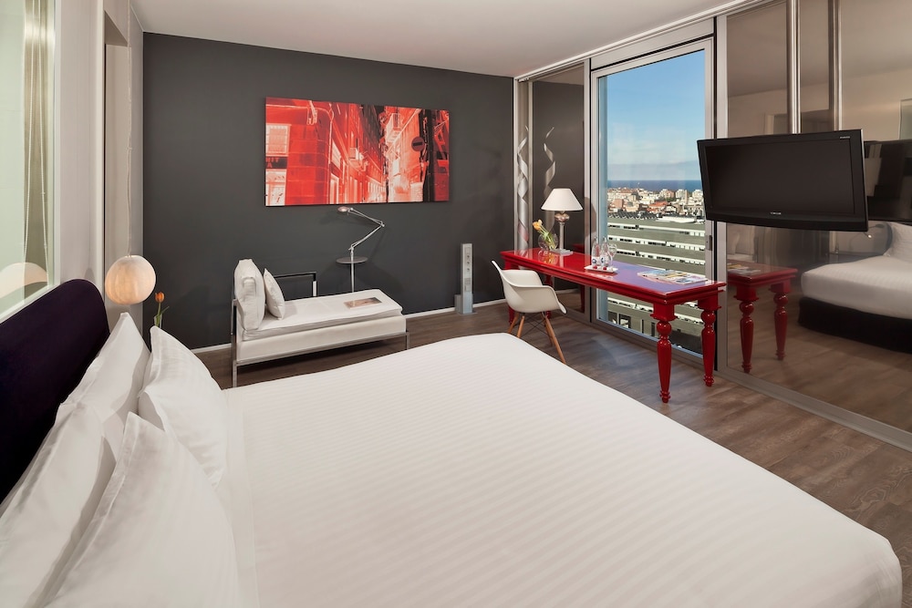 Meliá Barcelona Sky 8