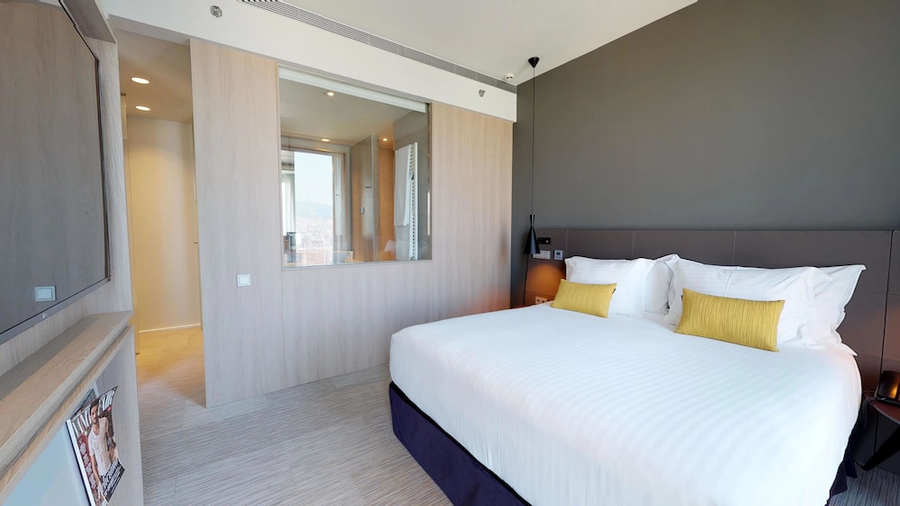 Meliá Barcelona Sky 23