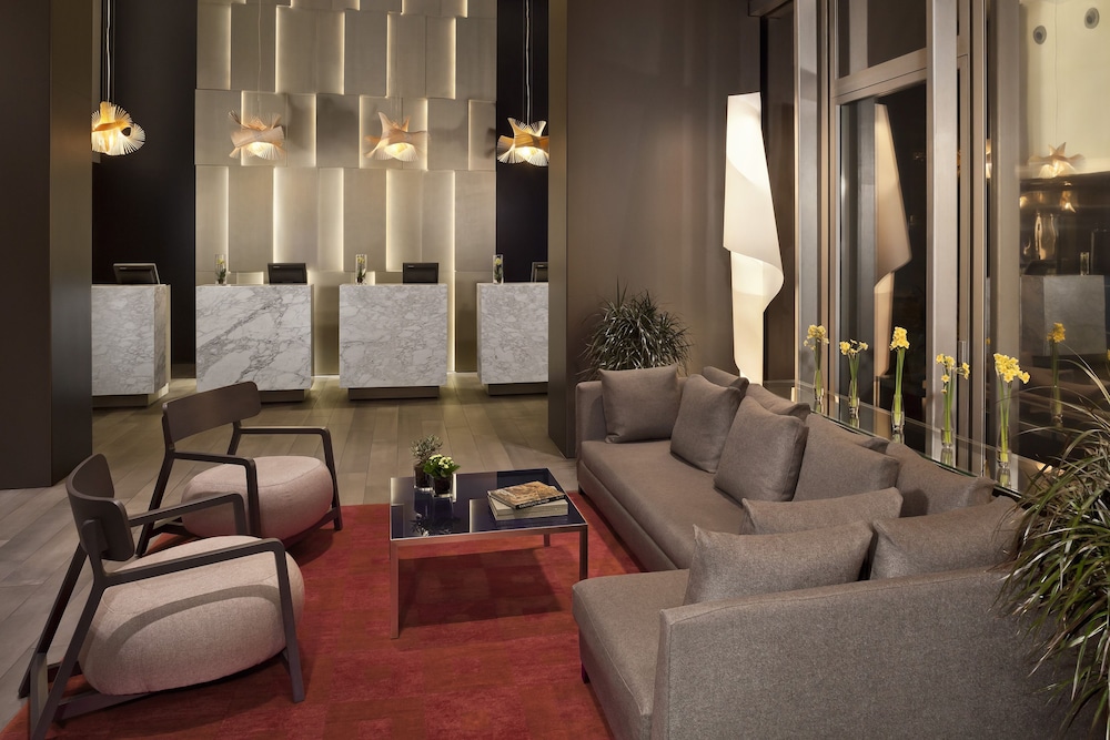 Meliá Barcelona Sky 4