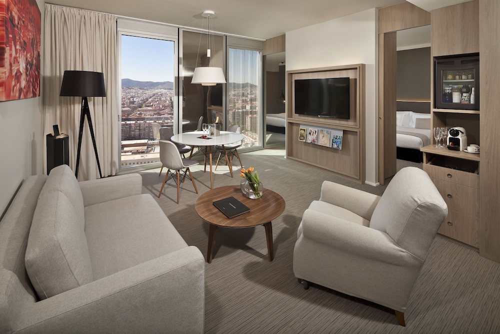 Meliá Barcelona Sky 7