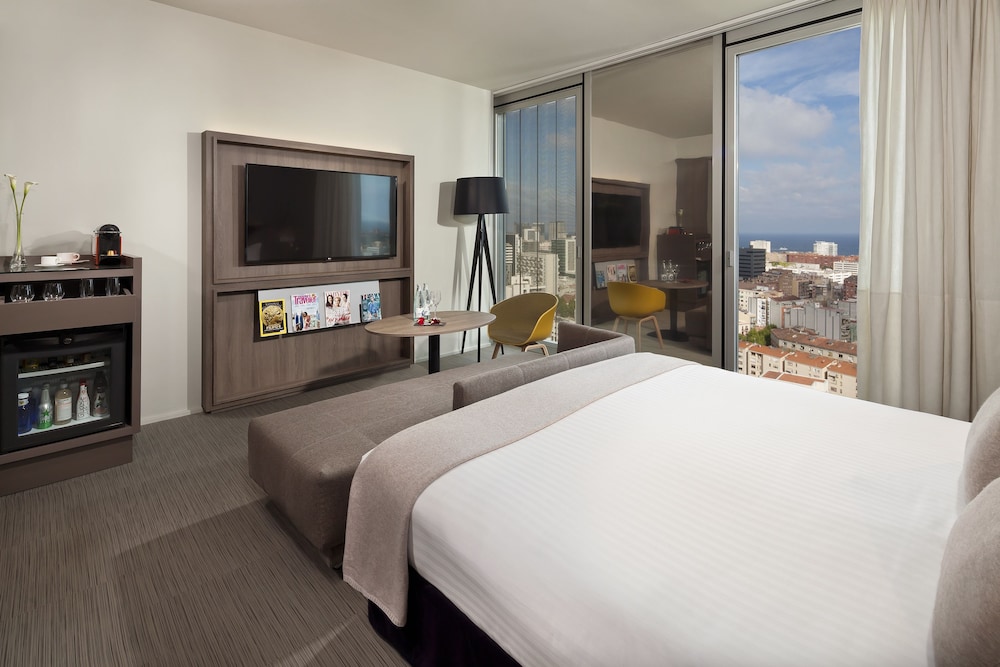 Meliá Barcelona Sky 10