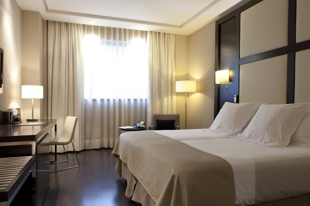 Hotel Maydrit 10