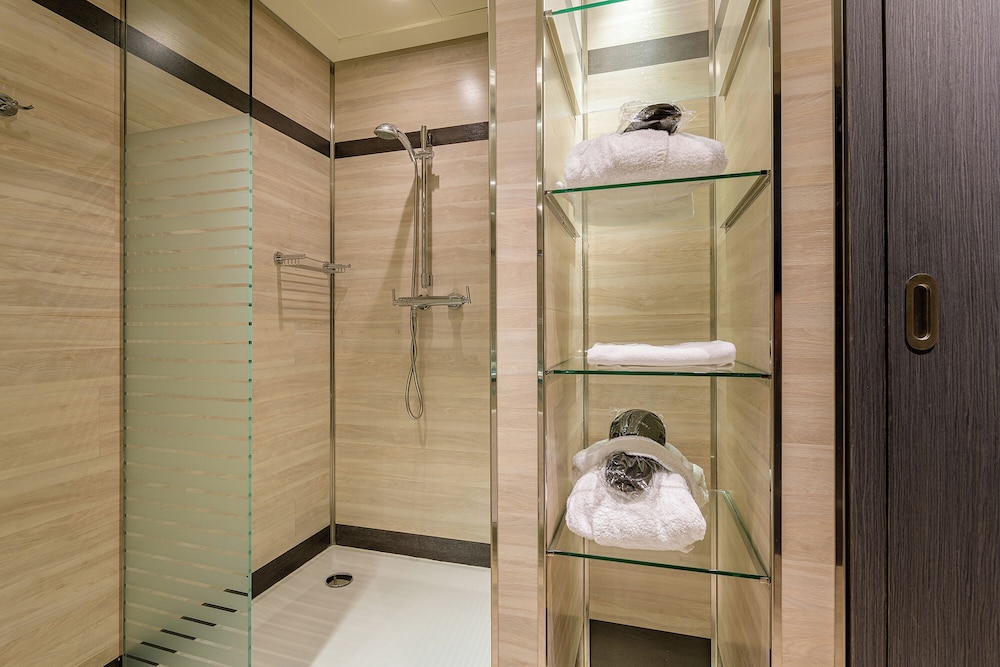 Hotel Maydrit 17