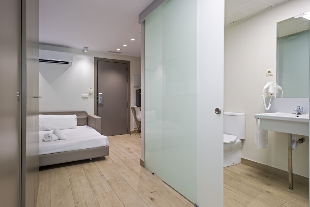 Aparthotel BCN Montjuic 19