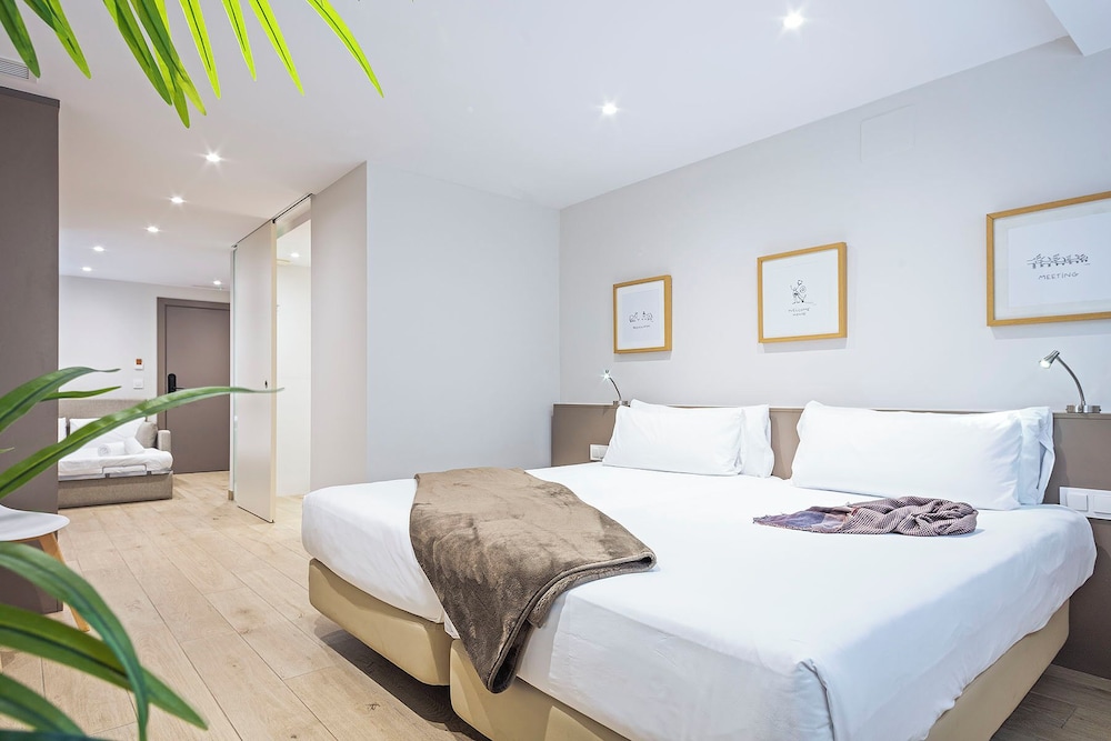 Aparthotel BCN Montjuic 23