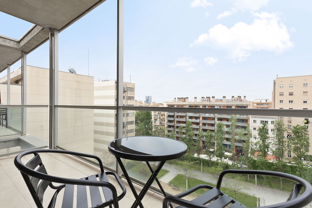 Ciutadella Park Apartments 14