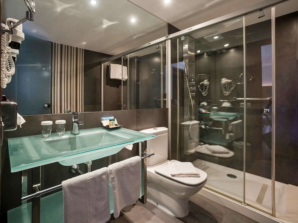 ibis Styles Figueres Ronda 13