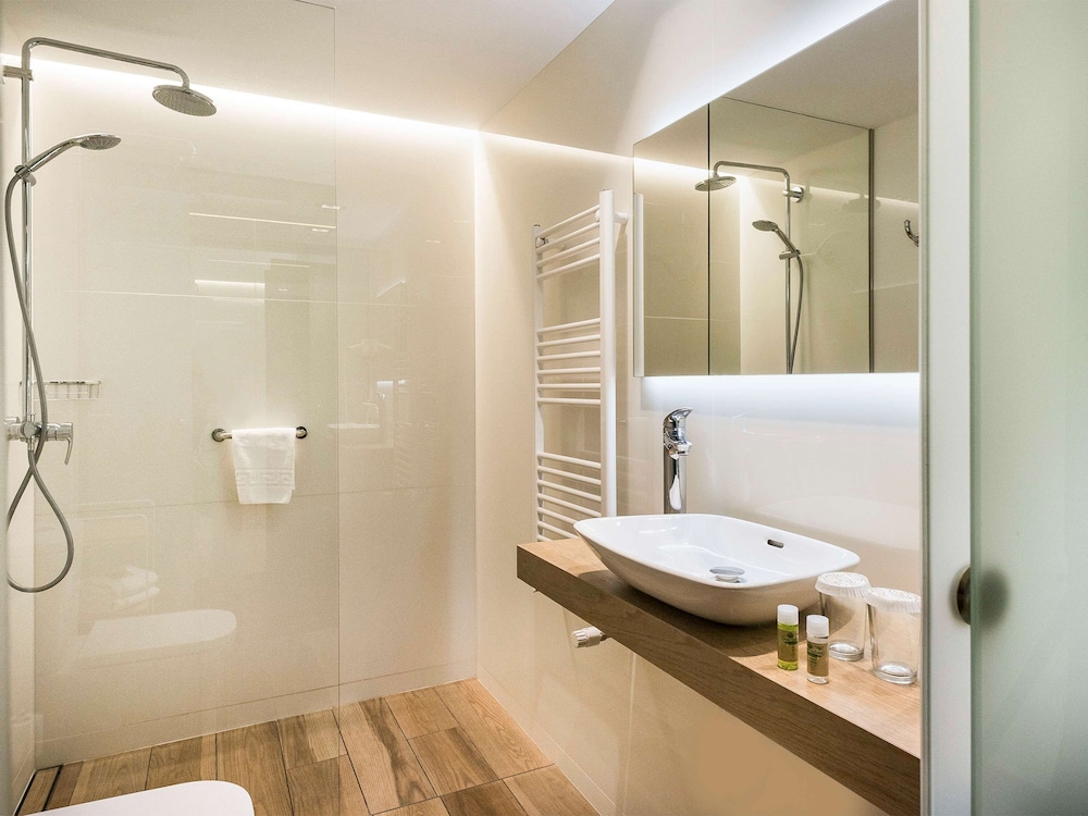 ibis Styles Figueres Ronda 11