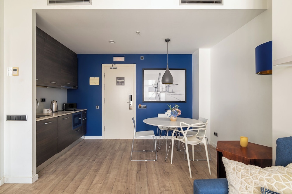 Naitly Barcelona Poblenou 21
