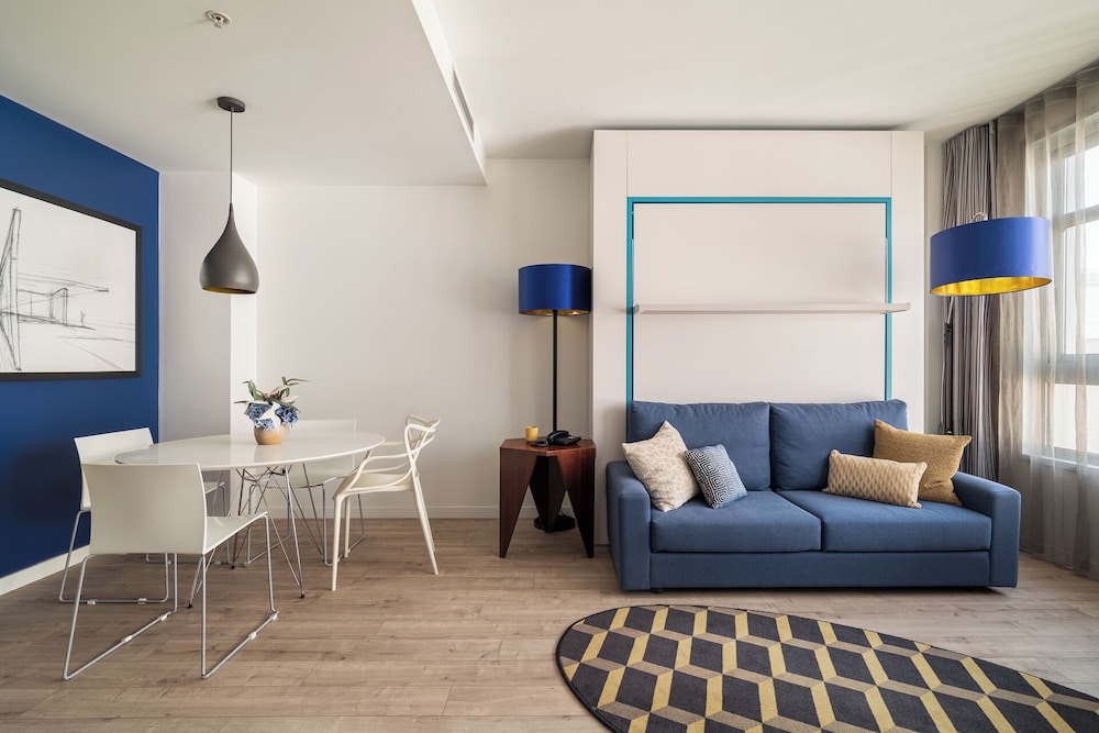 Naitly Barcelona Poblenou 18