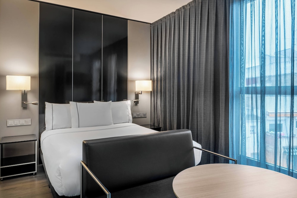 AC Hotel Sants 9