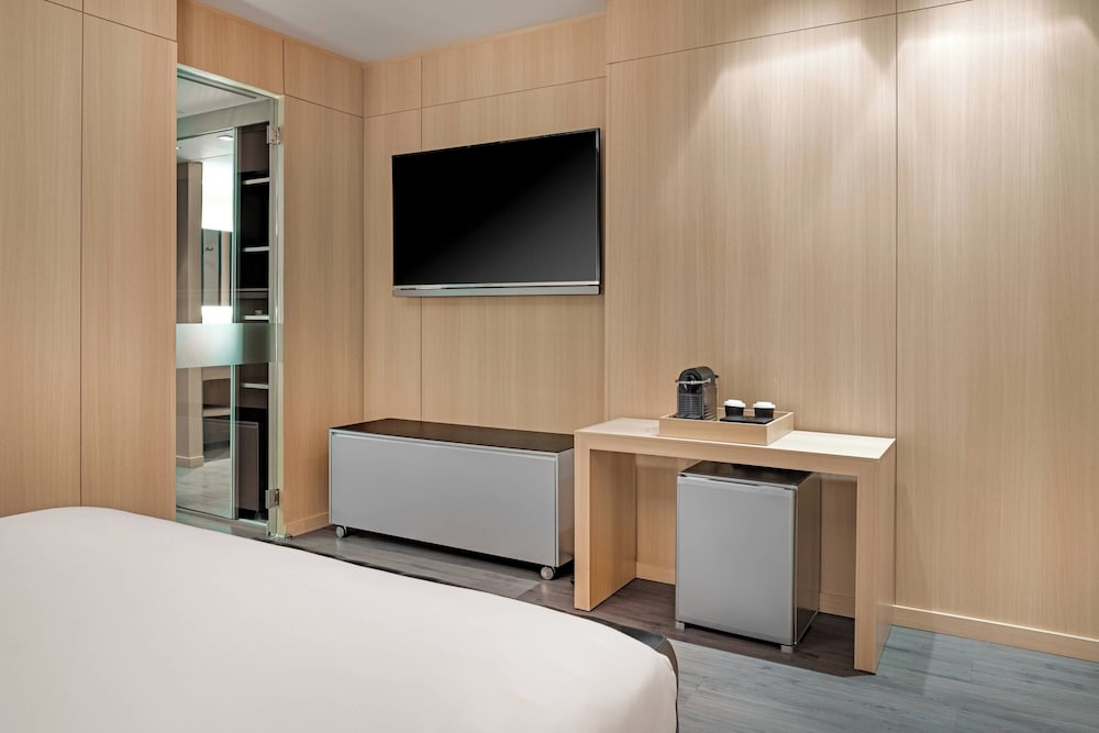 AC Hotel Sants 19