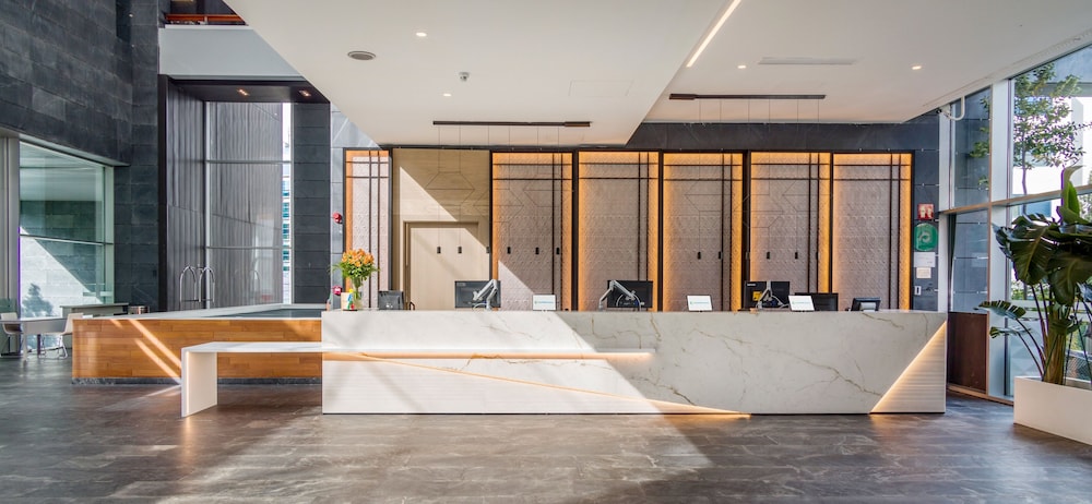 Hotel ILUNION Atrium 5