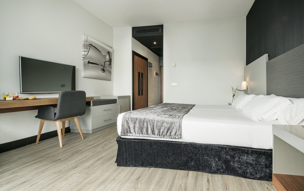 Hotel ILUNION Atrium 19