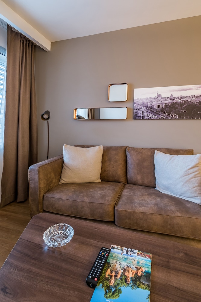 Residence Eurobuilding 2 18