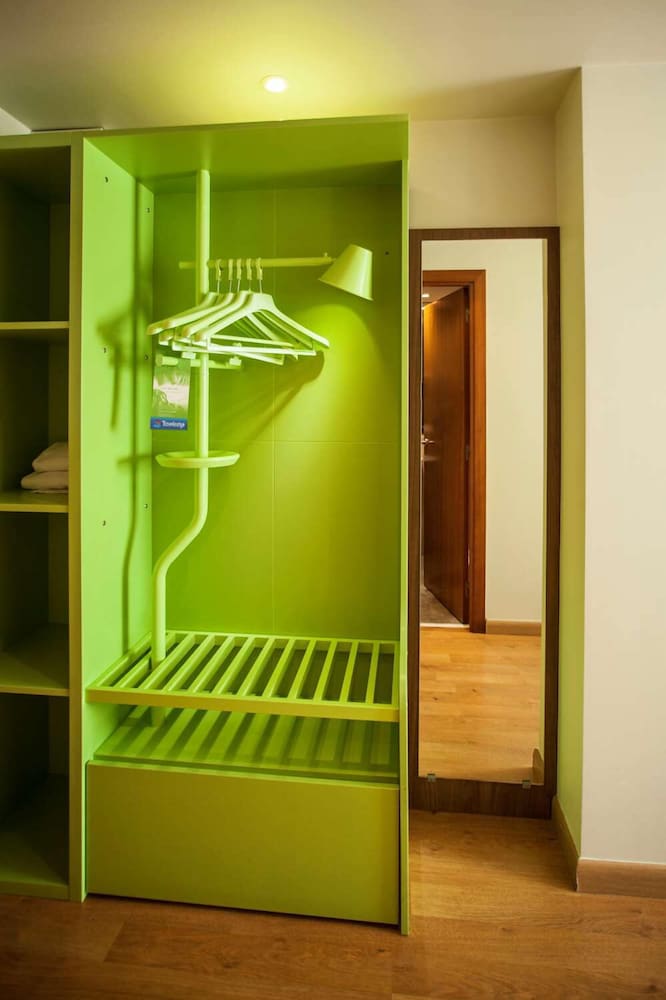 Travelodge Barcelona Cornella Fira 16