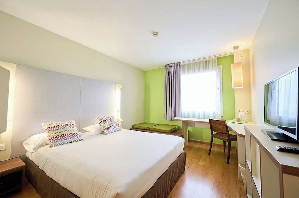 Travelodge Barcelona Cornella Fira 7