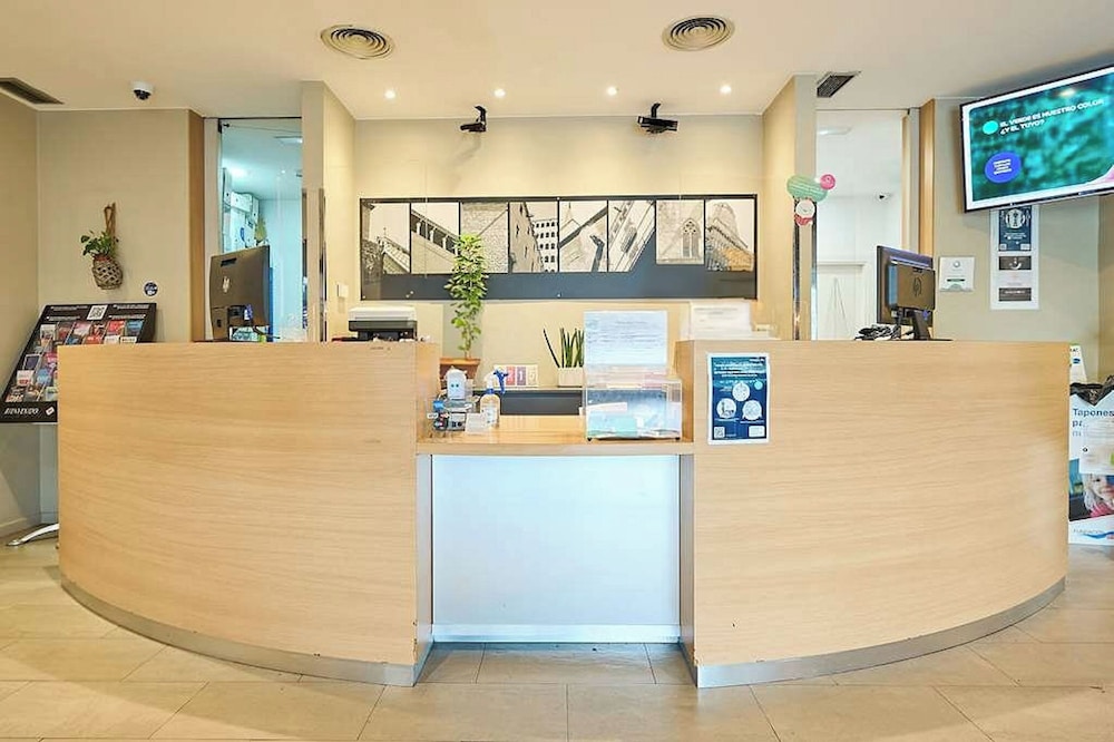 Travelodge Barcelona Cornella Fira 1