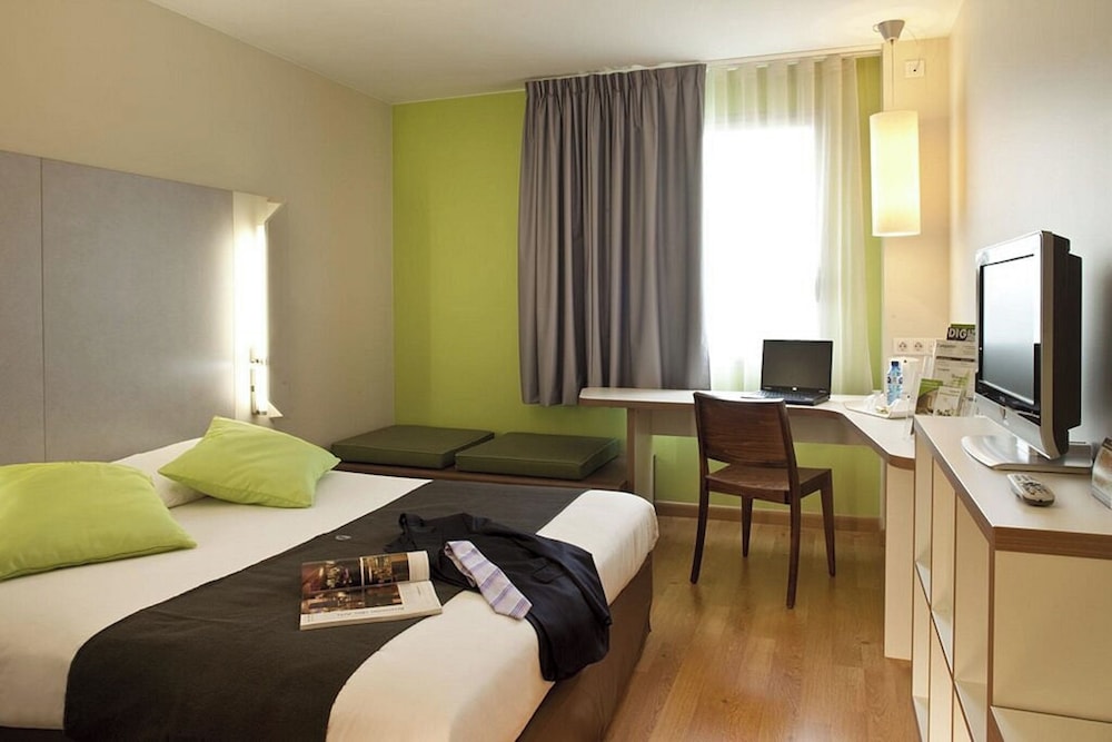 Travelodge Barcelona Cornella Fira 6