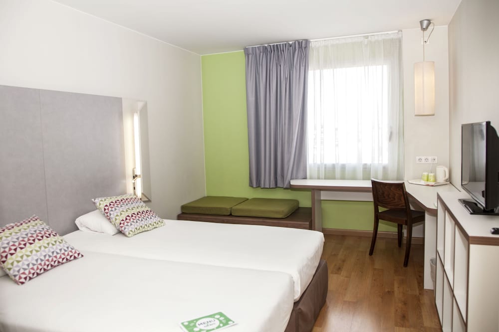 Travelodge Barcelona Cornella Fira 2